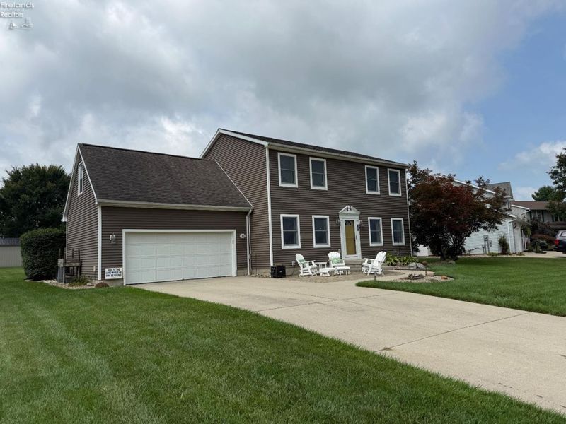 69 Chapel Drive, Norwalk, OH 44857 Photo 2