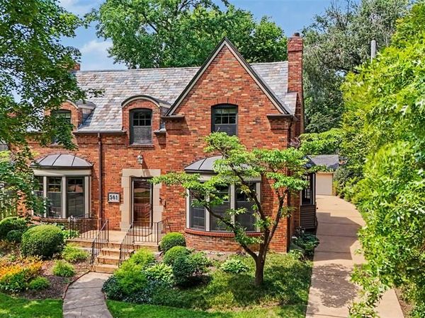 561 Bedford Avenue, University City, MO 63130