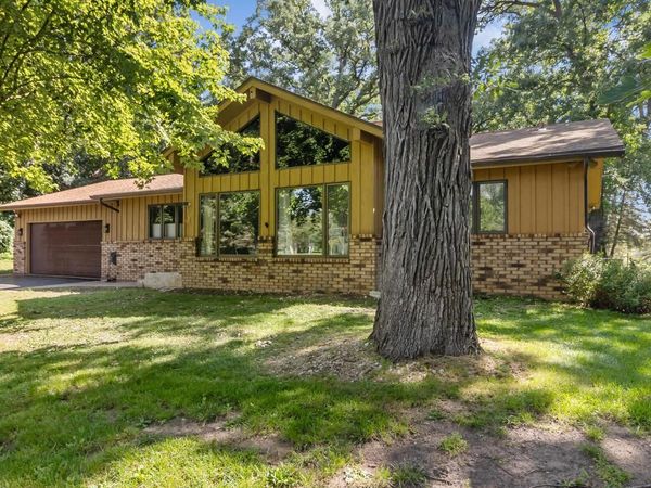 N6372 Tamarack Ridge ROAD, Elkhorn, WI 53121
