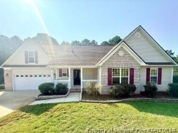 42 Mayflower Court, Fayetteville, NC 28326