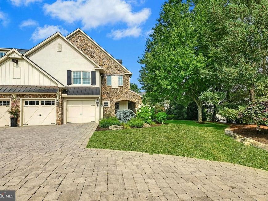 2048 Forge Run , Bethlehem, PA 18015 Main Photo