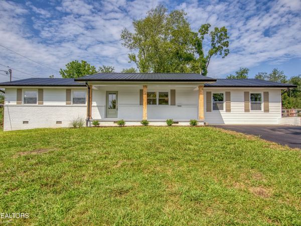 2707 Harris Rd, Knoxville, TN 37924