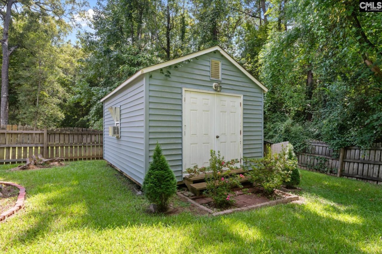 300 High Bluff Lane  Photo 35