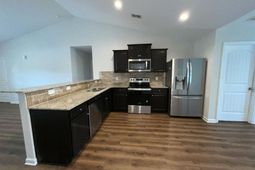 420 Pitchling Drive  photo 4