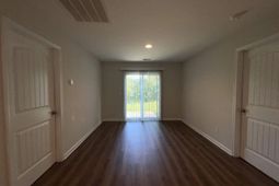 420 Pitchling Drive  photo 4