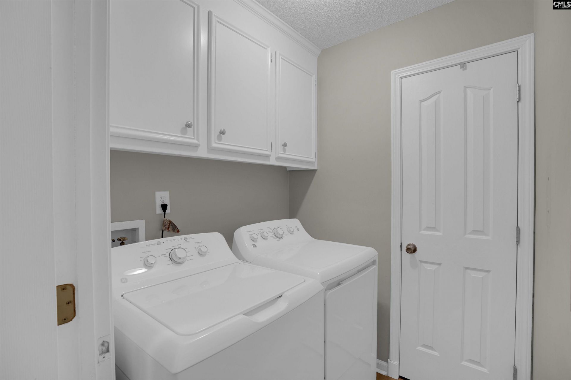 225 Mossborough Drive  Photo 28