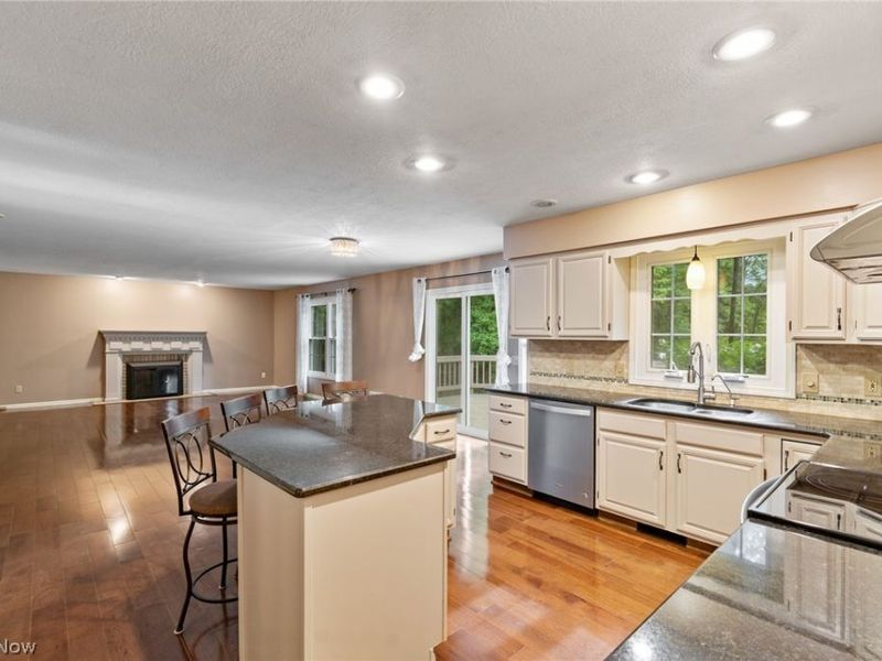 5825 Nicholson Drive, Hudson, OH 44236 Photo 6