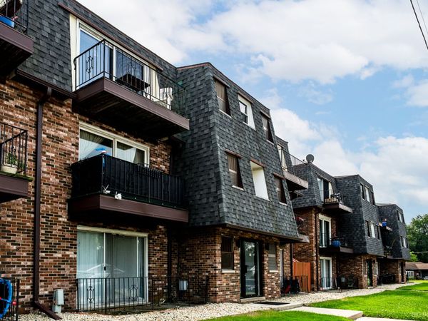 6405 W Home Avenue, Unit 11A, Worth, IL 60482
