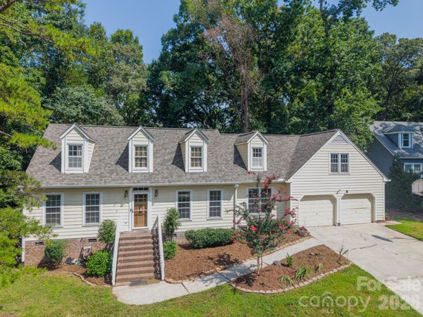 5815 Chapel Creek Court , Charlotte, NC 28226