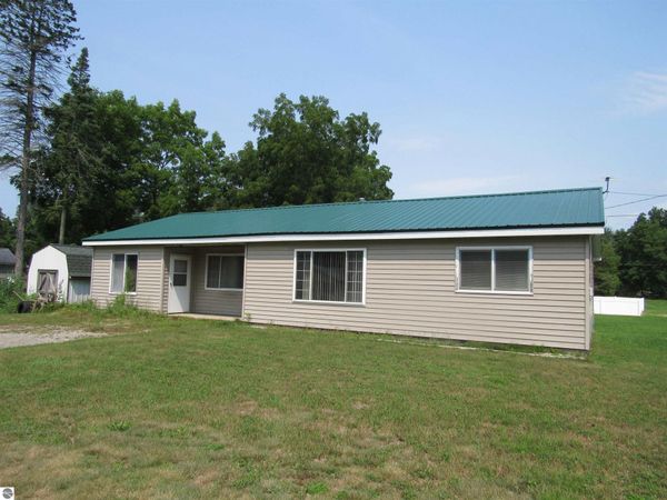 902 Fourth Street, Tawas City, MI 48763