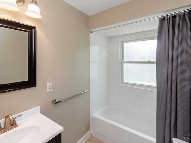 133 Winston Drive, Hamilton, OH 45013 Photo 12