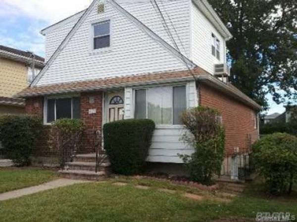 1108 Washington Avenue , Westbury, NY 11590