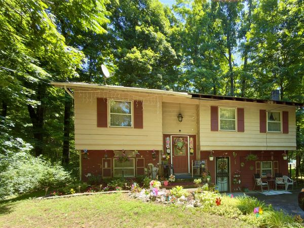 26 W Cookingham Drive , Staatsburg, NY 12580