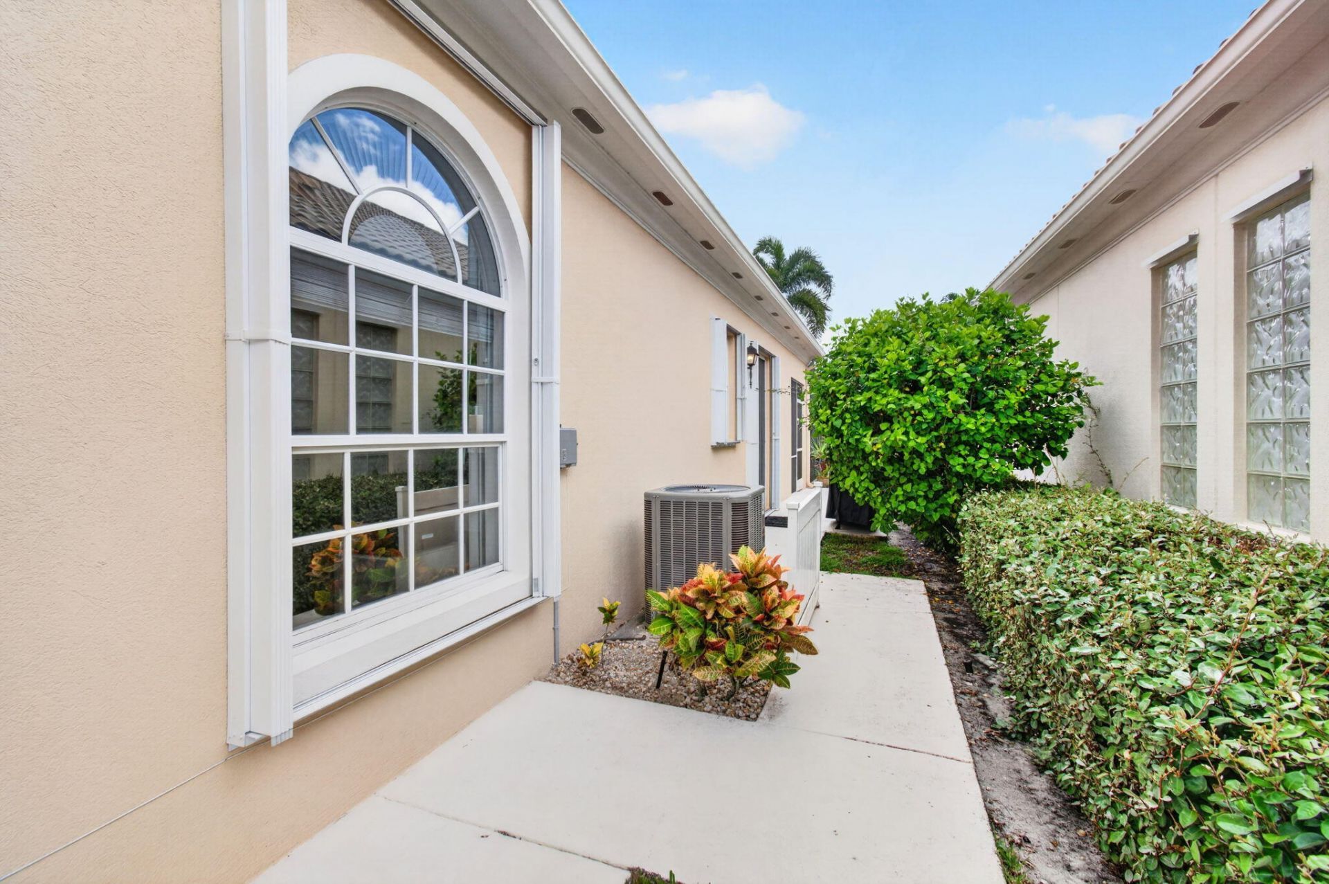 8317 Xanthus Lane, Wellington, FL 33414 Photo