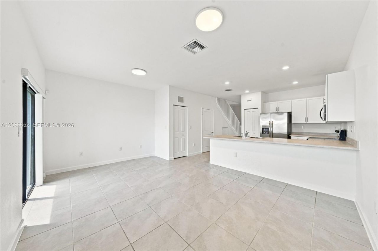 10018 SW 228th Ter, Miami, FL 33190 Photo