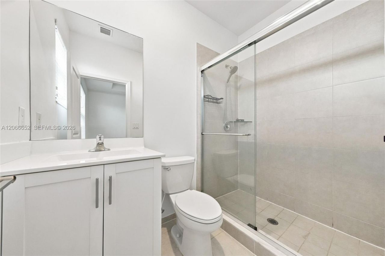 10018 SW 228th Ter, Miami, FL 33190 Photo