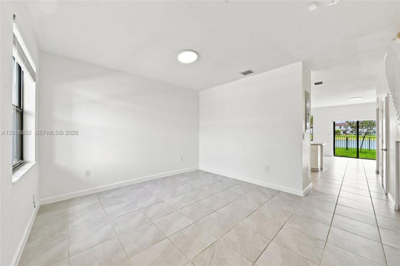10018 SW 228th Ter, Miami, FL 33190 Photo