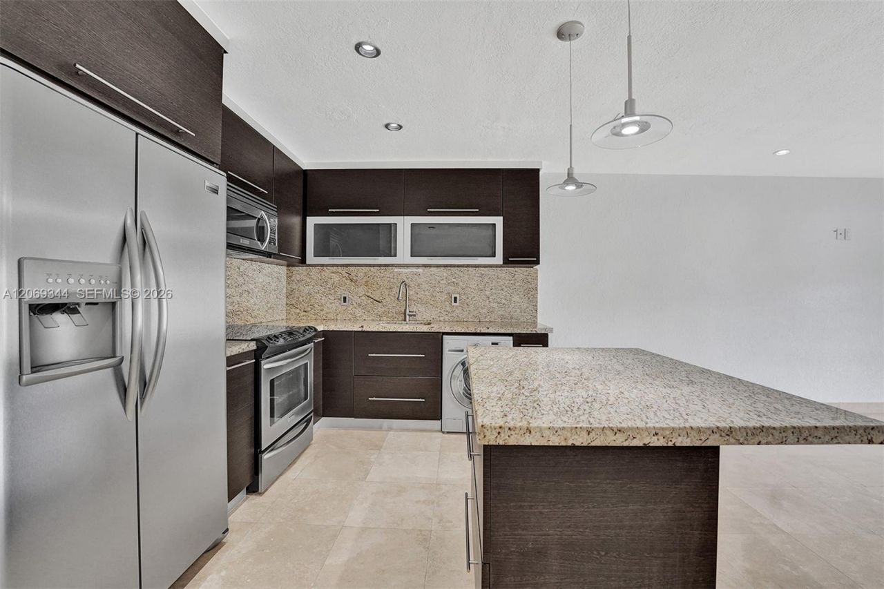 7401 SW 82nd St , Unit 302S, Miami, FL 33143 Photo