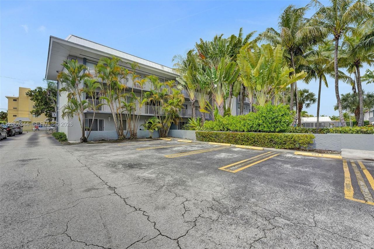 7401 SW 82nd St , Unit 302S, Miami, FL 33143 Photo
