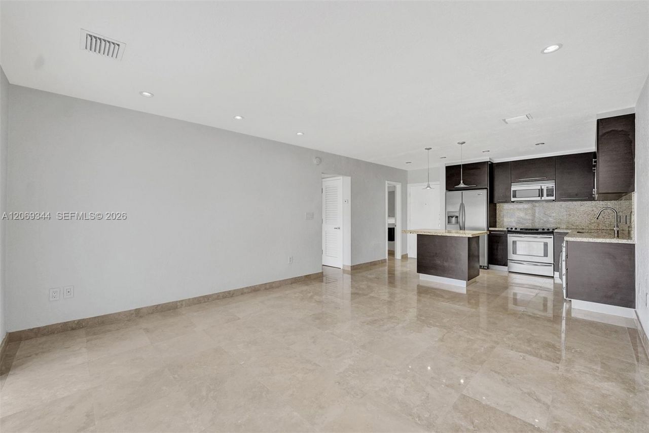 7401 SW 82nd St , Unit 302S, Miami, FL 33143 Photo