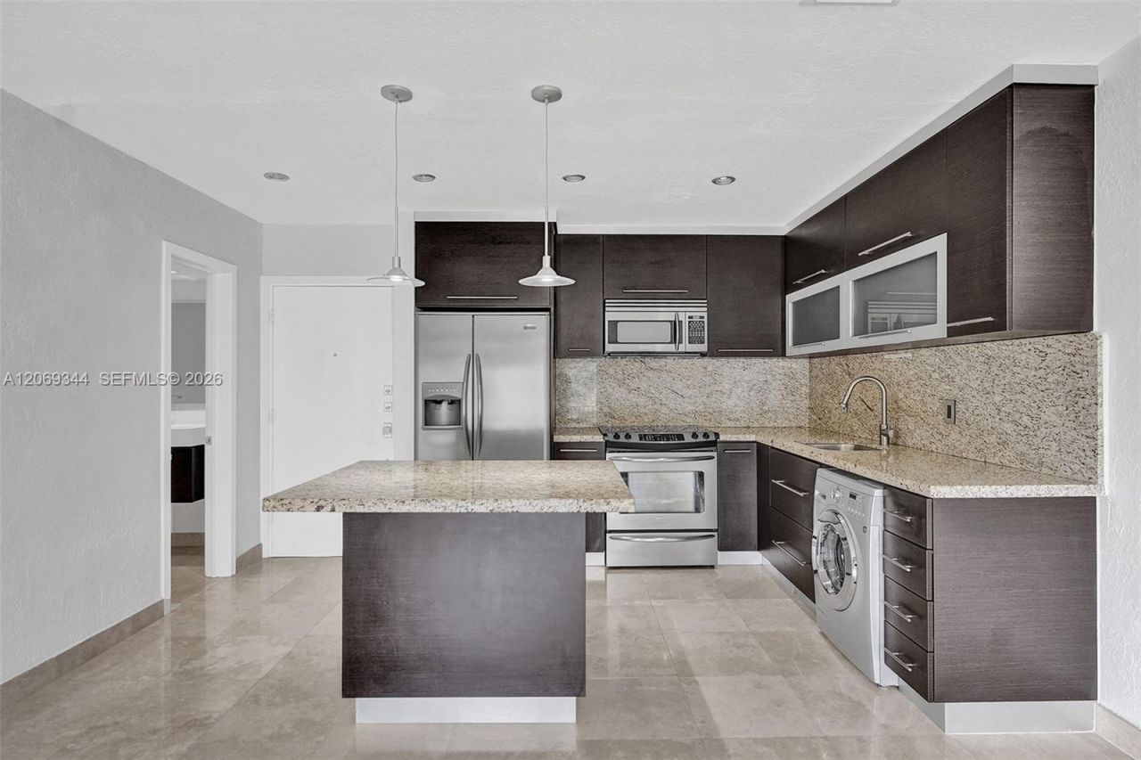 7401 SW 82nd St , Unit 302S, Miami, FL 33143 Photo