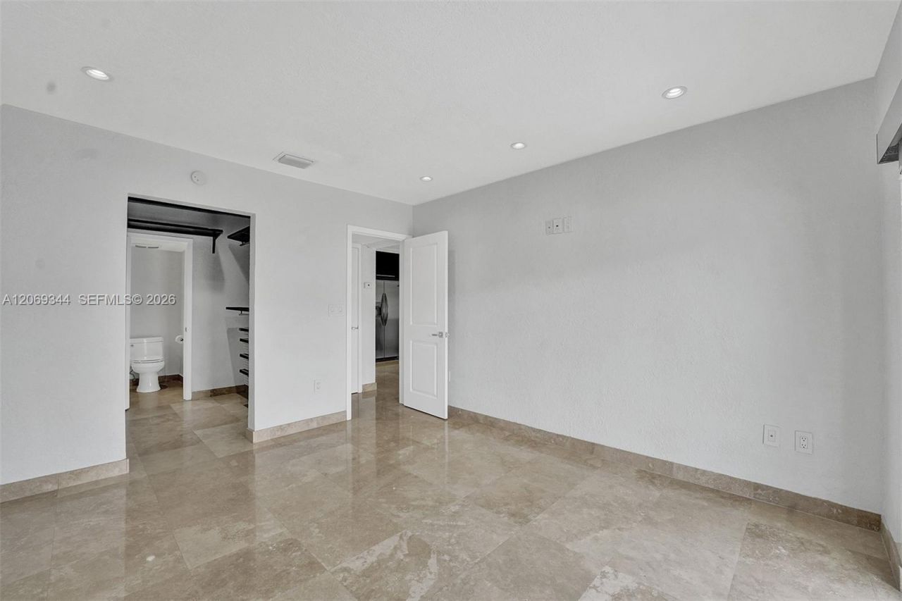 7401 SW 82nd St , Unit 302S, Miami, FL 33143 Photo