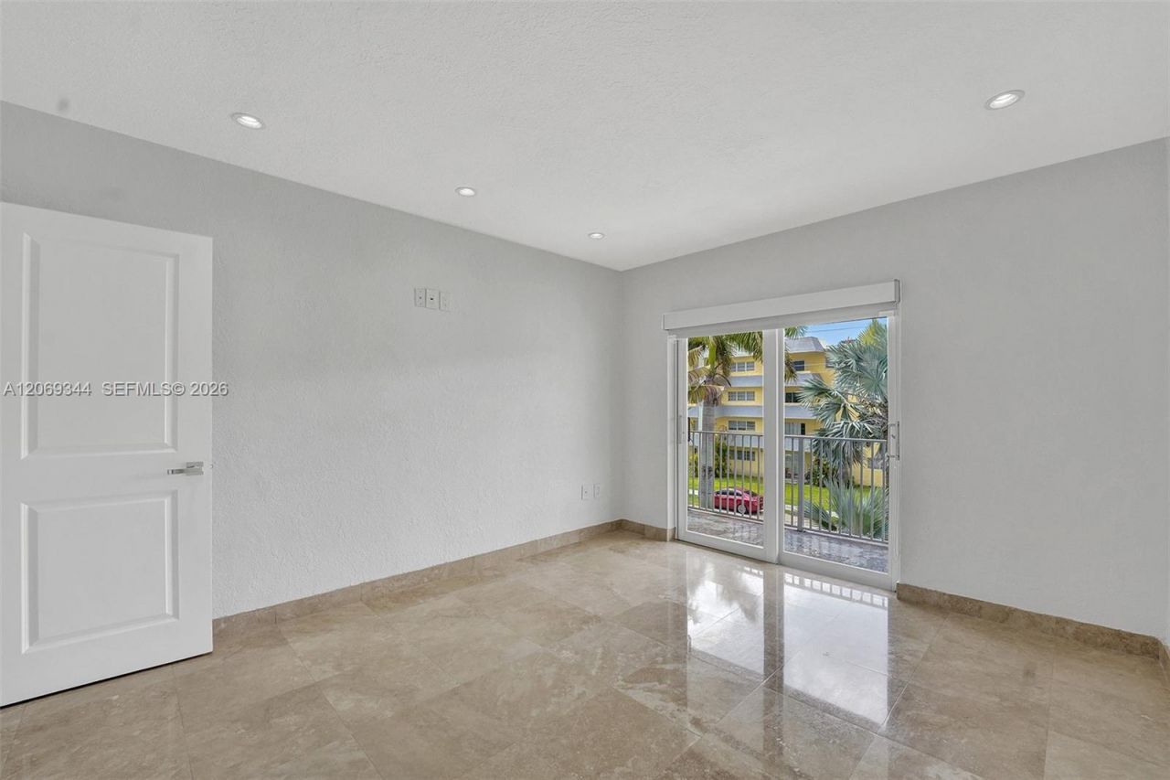 7401 SW 82nd St , Unit 302S, Miami, FL 33143 Photo