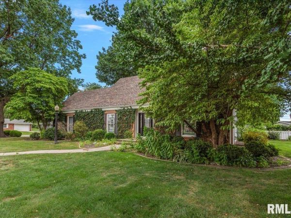 600 SAMUEL Street, Taylorville, IL 62568