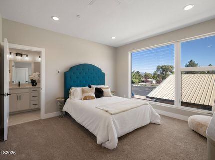 3818 Lakeside Drive, Reno, NV 89509 Photo