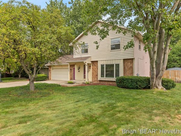 7520 Windgate Drive, Jenison, MI 49428