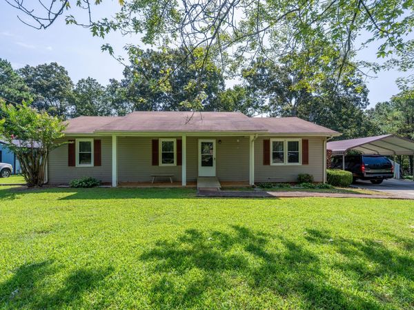 1020 Rosier Rd, Lawrenceburg, TN 38464
