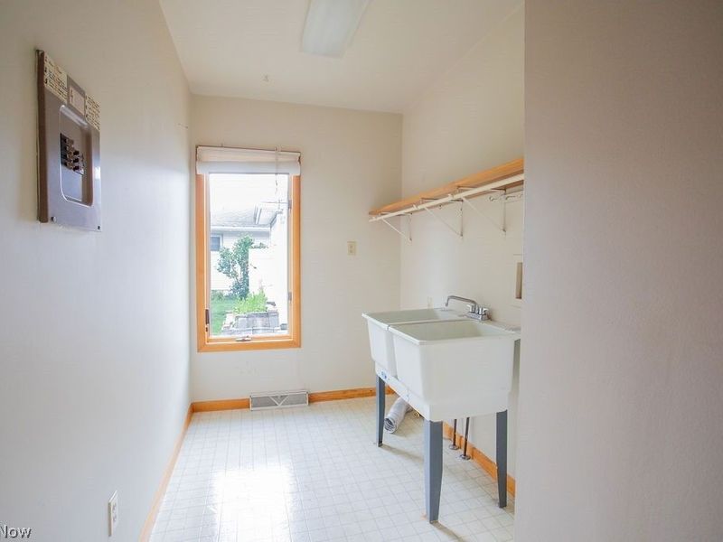 265 Richards Drive, Liberty, OH 44505 Photo 18