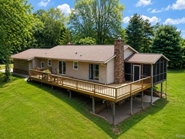 6776 Farley Road, Putnam Township, Mi 48169