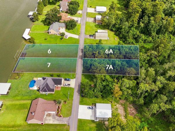 13818 & 13810 Bayou Terrace Dr, St Amant, LA 70774