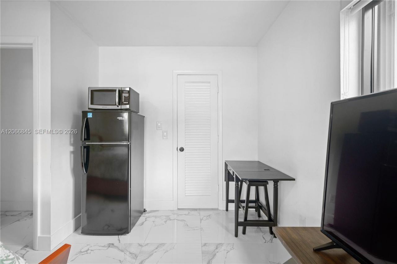 4241 NW 9th Ct, Unit -, Coconut Creek, FL 33066 Photo