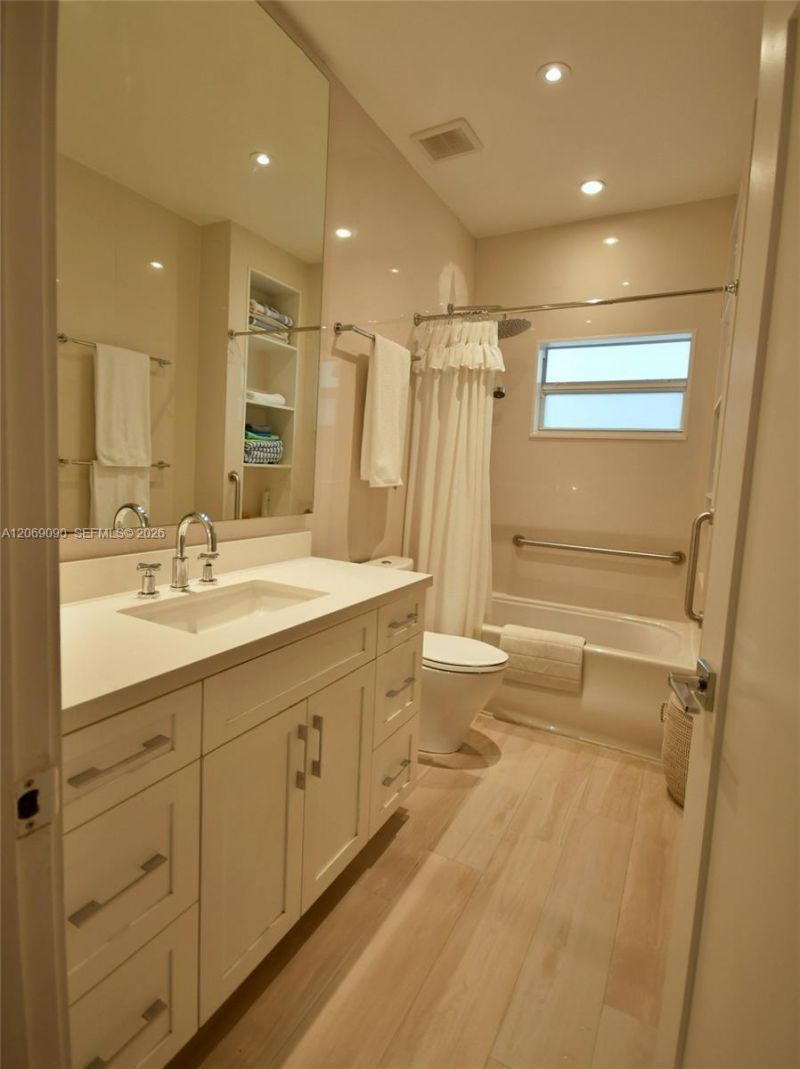55 Ocean Lane Dr , Unit 4031, Key Biscayne, FL 33149 Photo