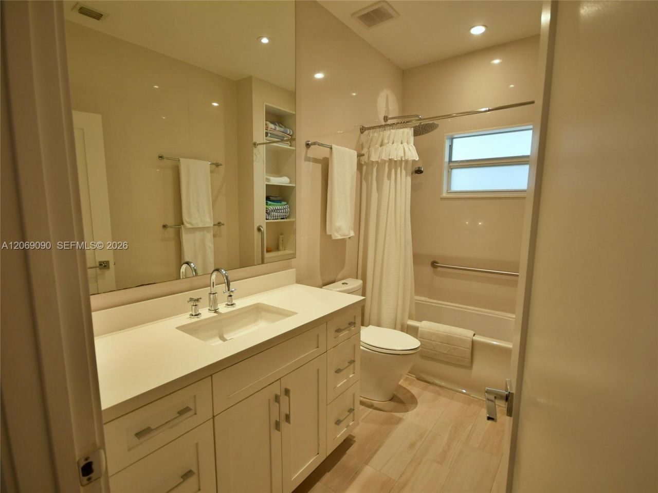 55 Ocean Lane Dr , Unit 4031, Key Biscayne, FL 33149 Photo