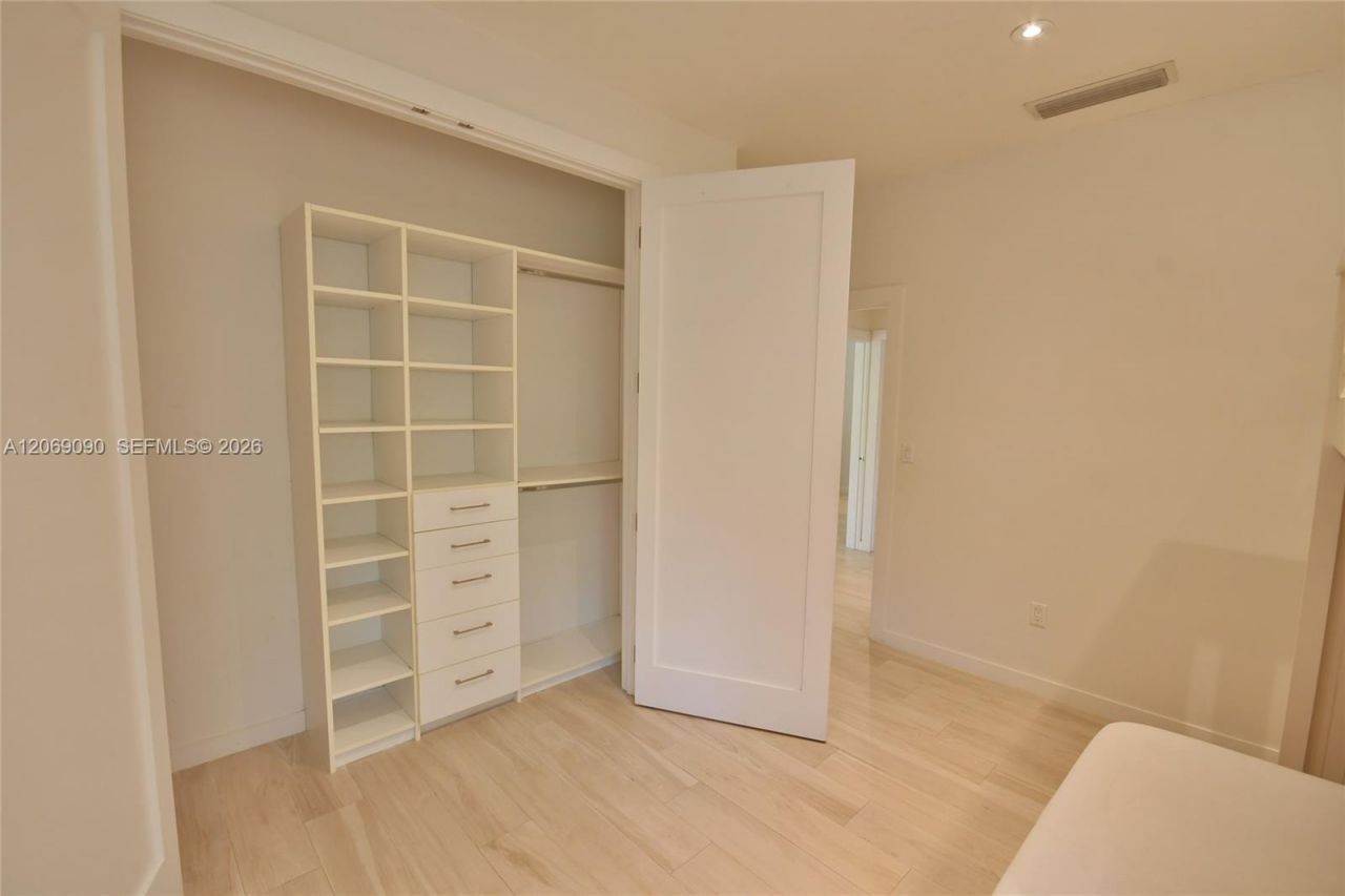 55 Ocean Lane Dr , Unit 4031, Key Biscayne, FL 33149 Photo