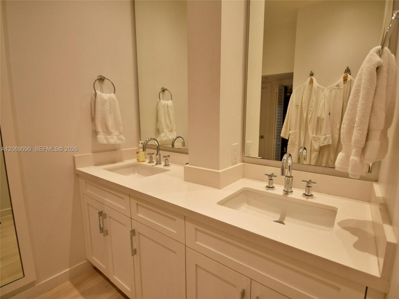 55 Ocean Lane Dr , Unit 4031, Key Biscayne, FL 33149 Photo