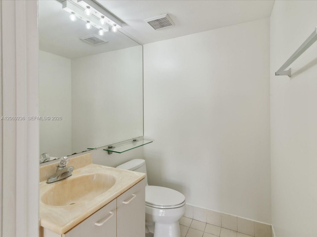 390 NW 86th Pl , Unit 201, Miami, FL 33126 Photo