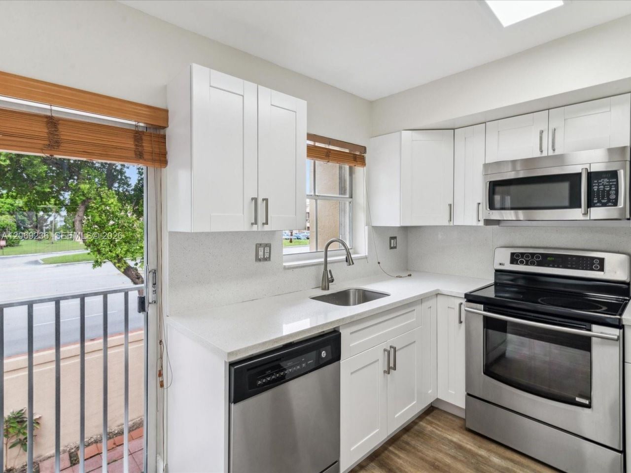 390 NW 86th Pl , Unit 201, Miami, FL 33126 Photo