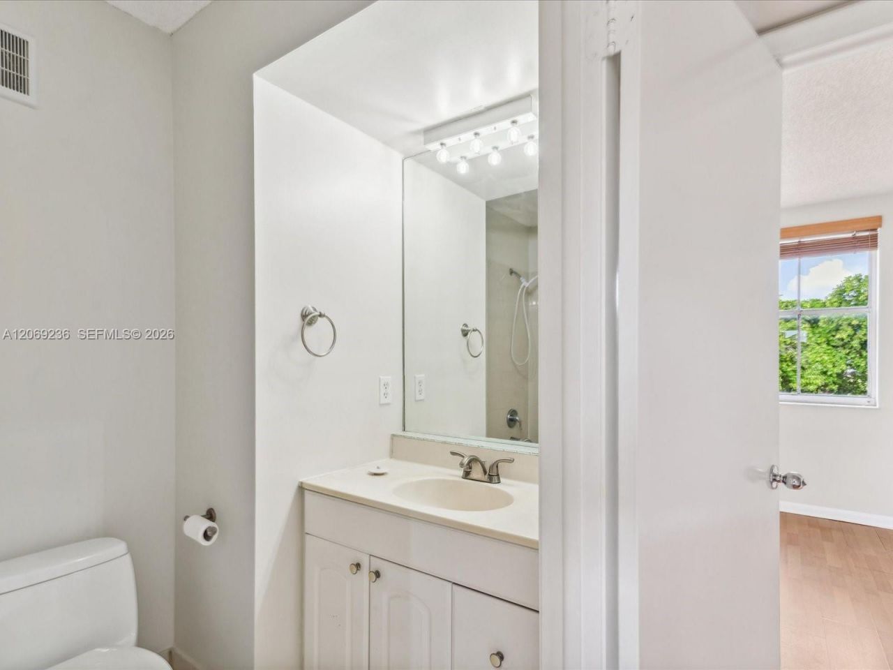 390 NW 86th Pl , Unit 201, Miami, FL 33126 Photo