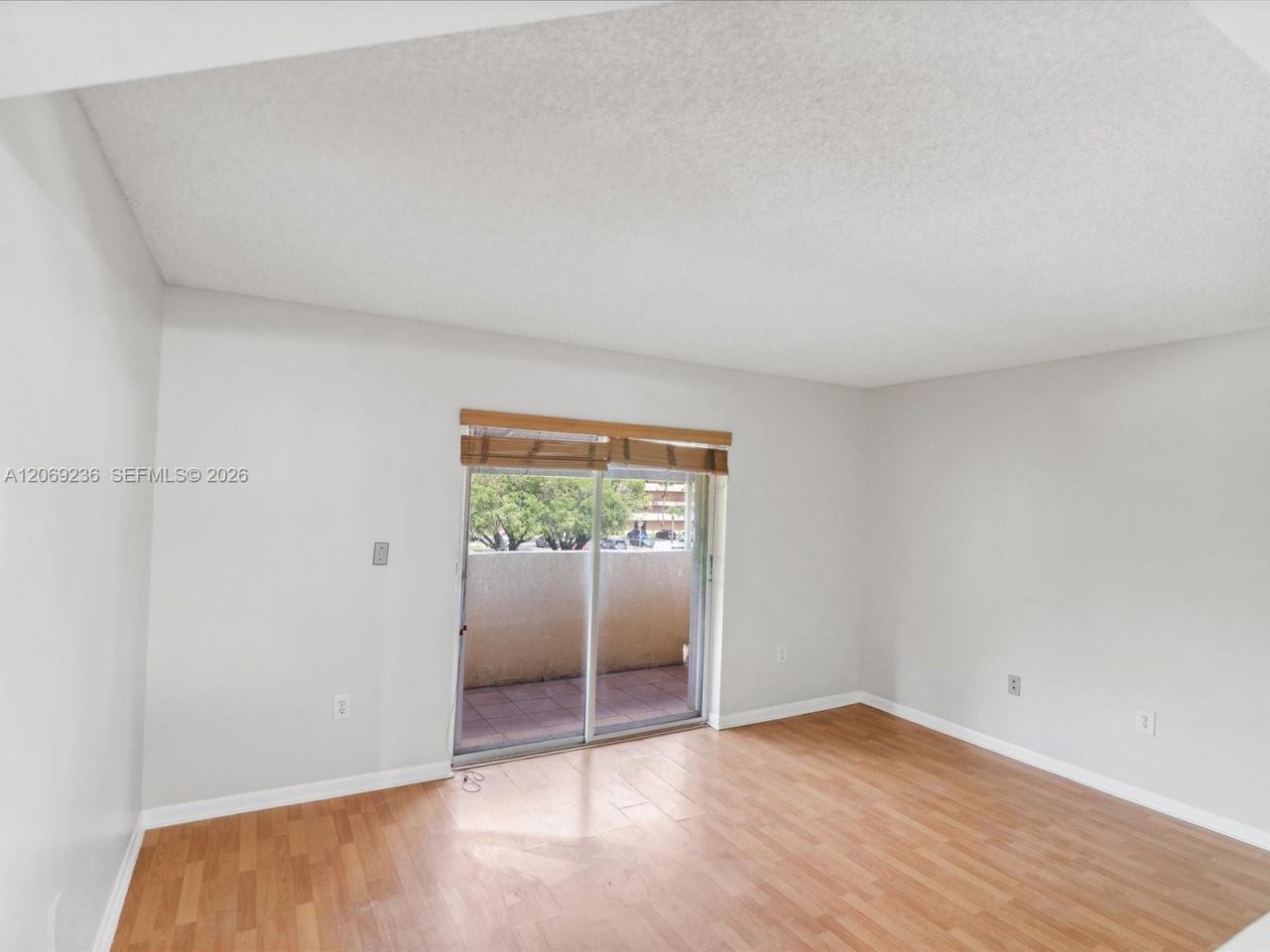 390 NW 86th Pl , Unit 201, Miami, FL 33126 Photo