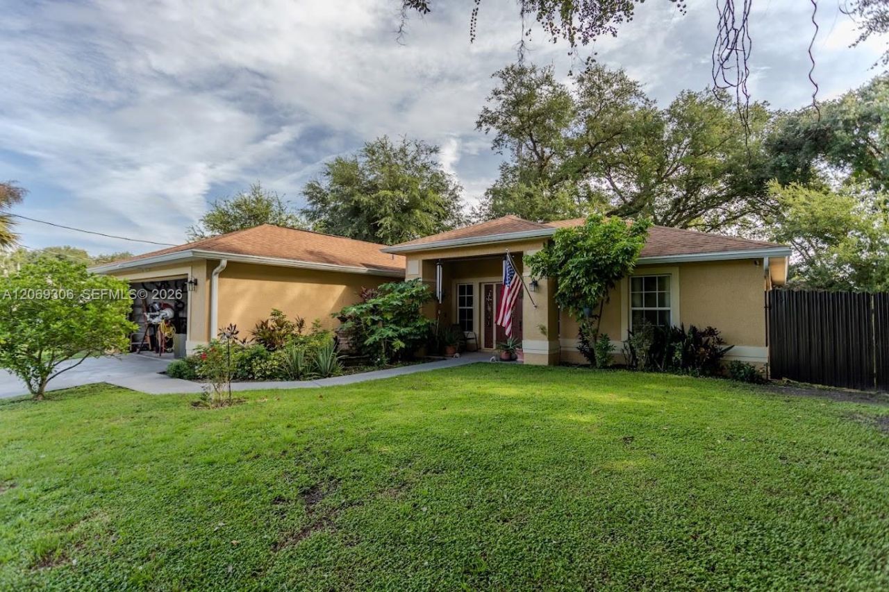 1098 Mission Ln , Labelle, FL 33935 Photo