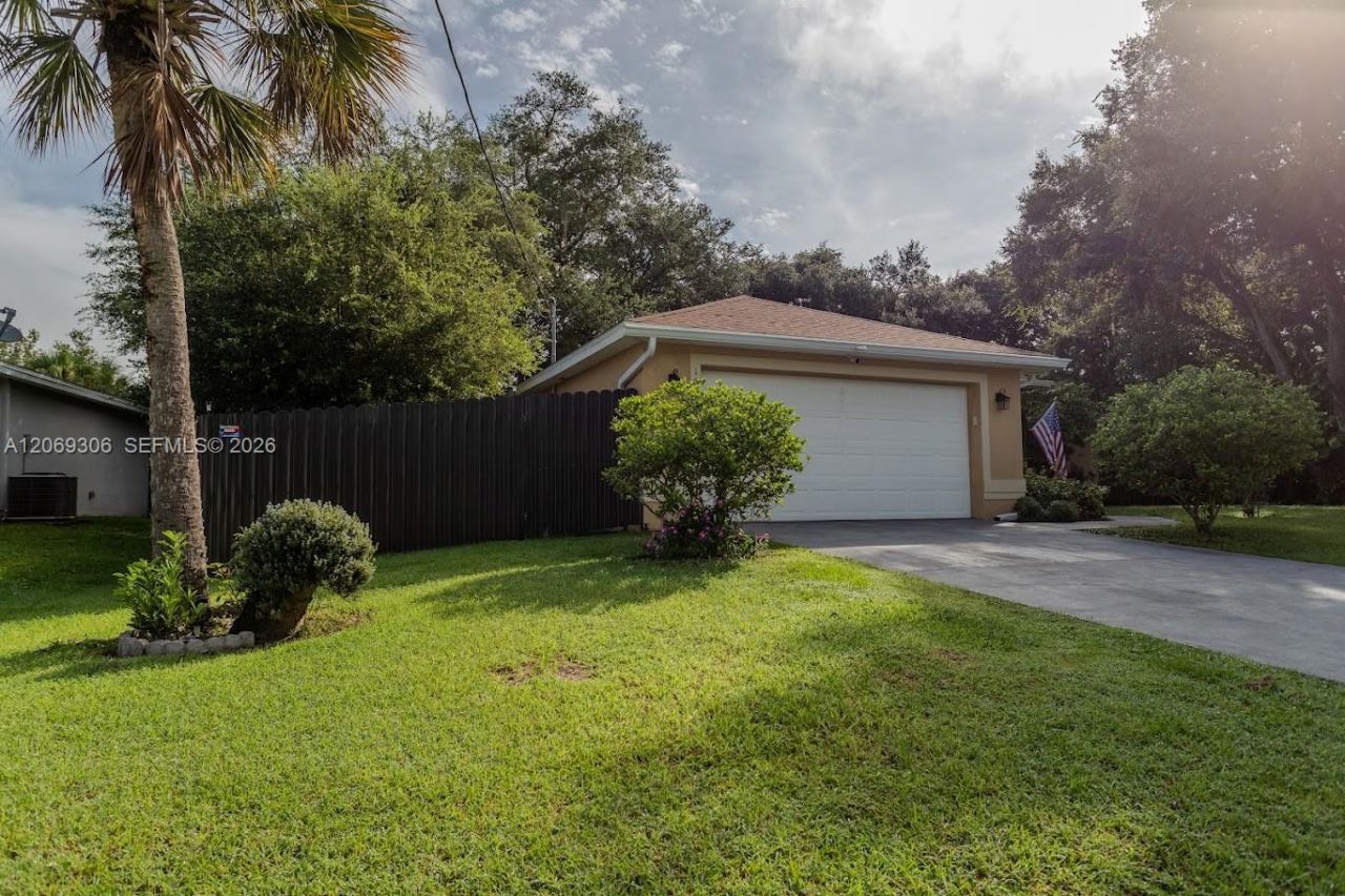 1098 Mission Ln , Labelle, FL 33935 Photo