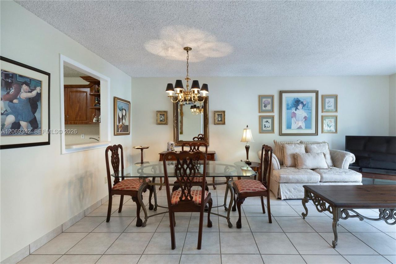 7707 Camino Real, Unit 209, Miami, FL 33143 Photo