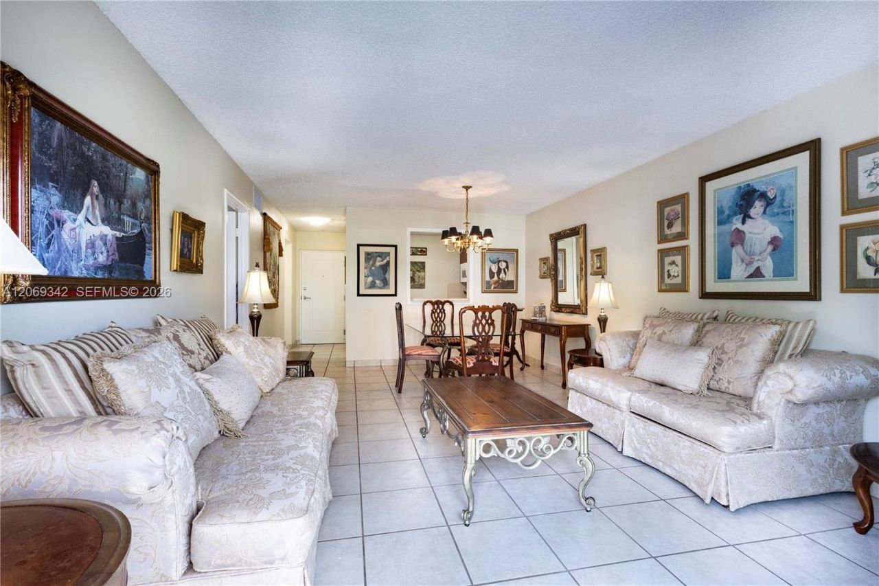 7707 Camino Real, Unit 209, Miami, FL 33143 Photo