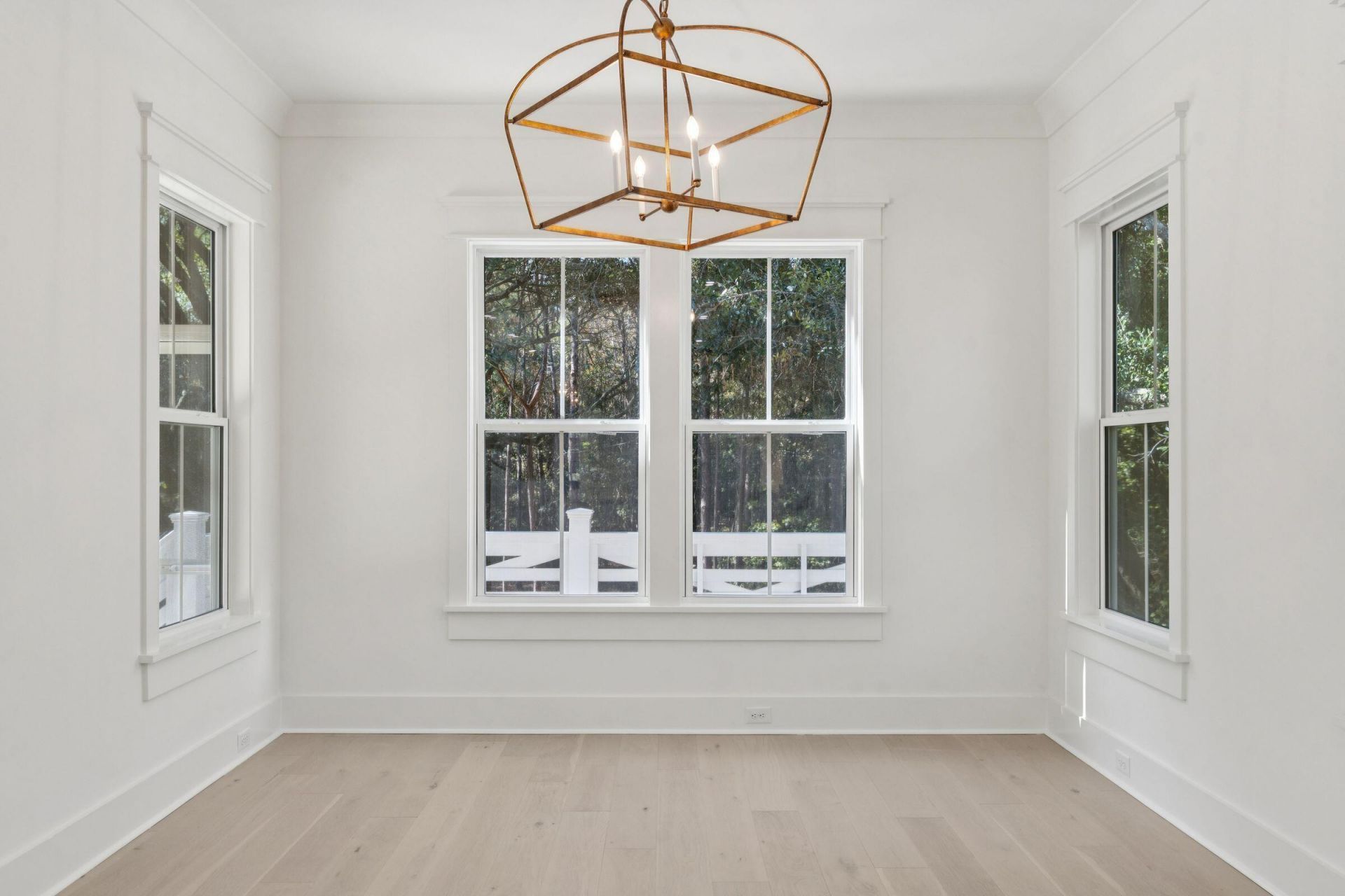 1127 Hamlin Road Photo 34