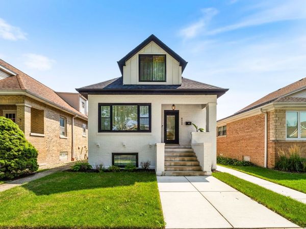 4909 N Merrimac Avenue, Chicago, IL 60630