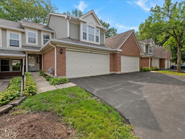 2134 Aberdeen Court , Hanover Park, IL 60133